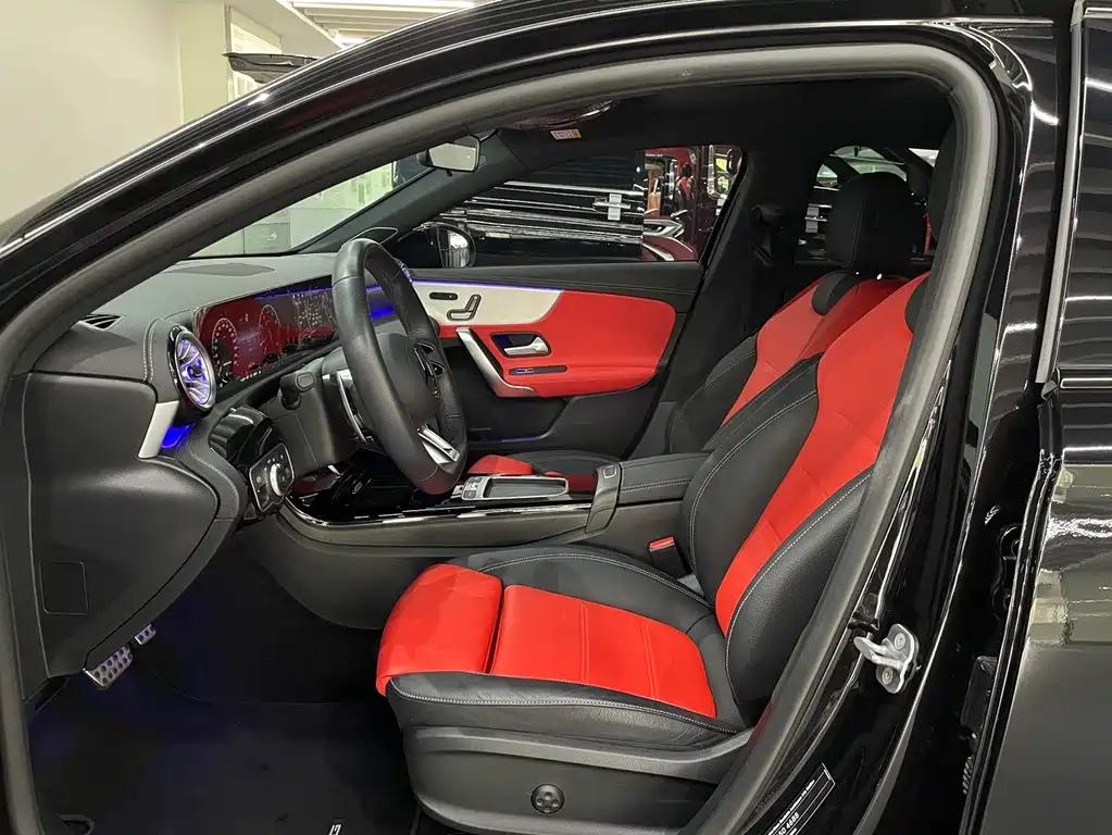 Mercedes-Benz A-Class AMG 2025 Facelift AMG A 35 L 4MATIC