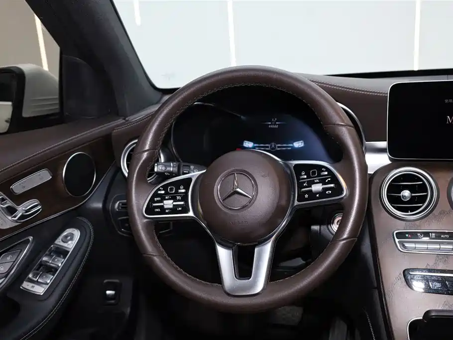 Mercedes-Benz GLC 2021 GLC 260 L 4MATIC Luxury