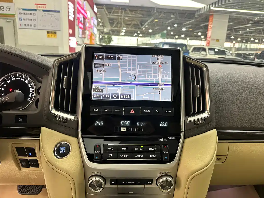 Land Cruiser 2016 4.6L Automatic VX-R