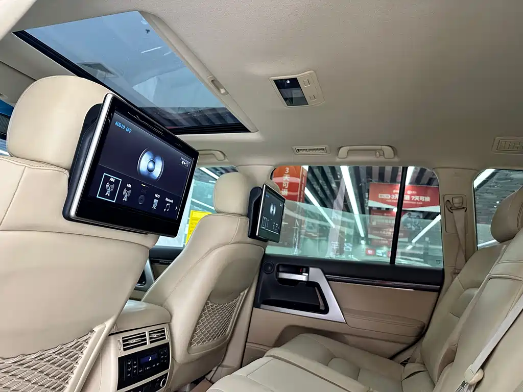 Land Cruiser 2016 4.6L Automatic VX-R