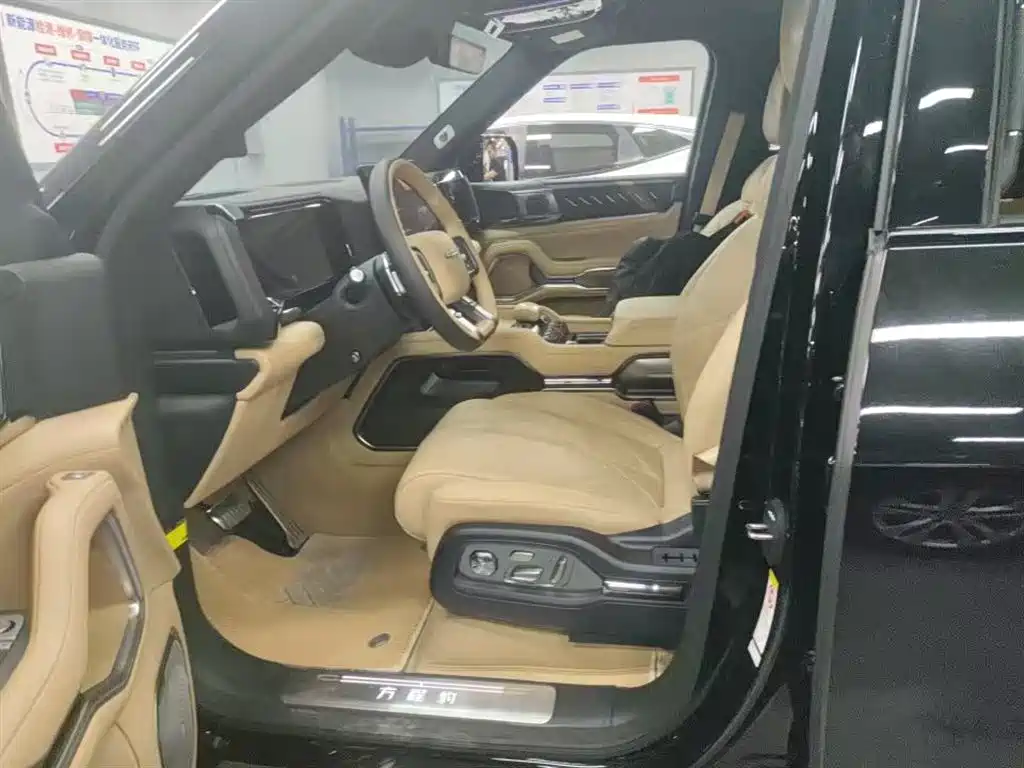 Fang Cheng Bao 8 2025 Smart Flagship Edition 7-Seater