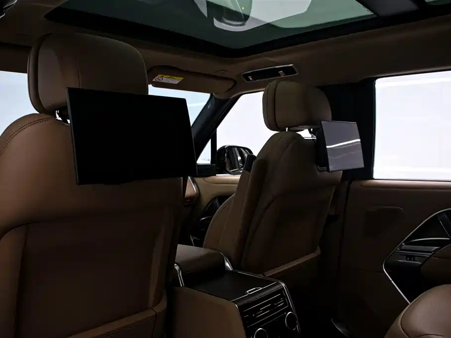 Range Rover 2025 3.0 L6 400PS Autobiography LWB