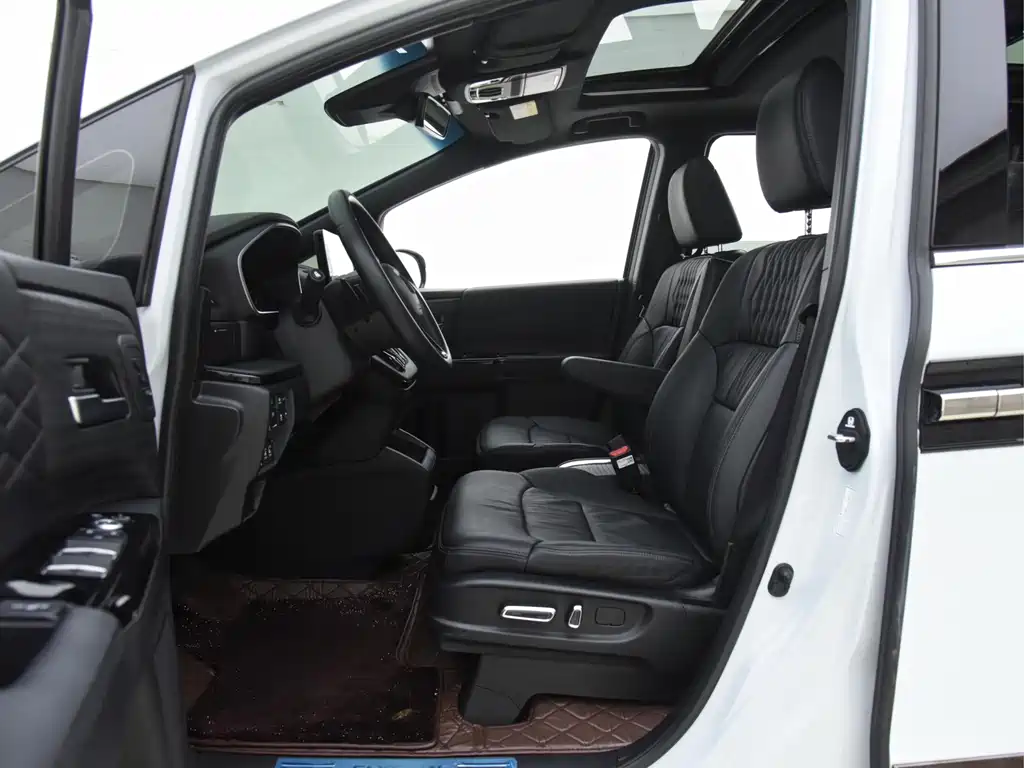 Honda Elysion 2.0L e:HEV Prestige