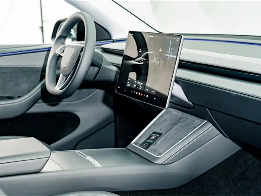 Model Y 2025 Long Range All-Wheel Drive