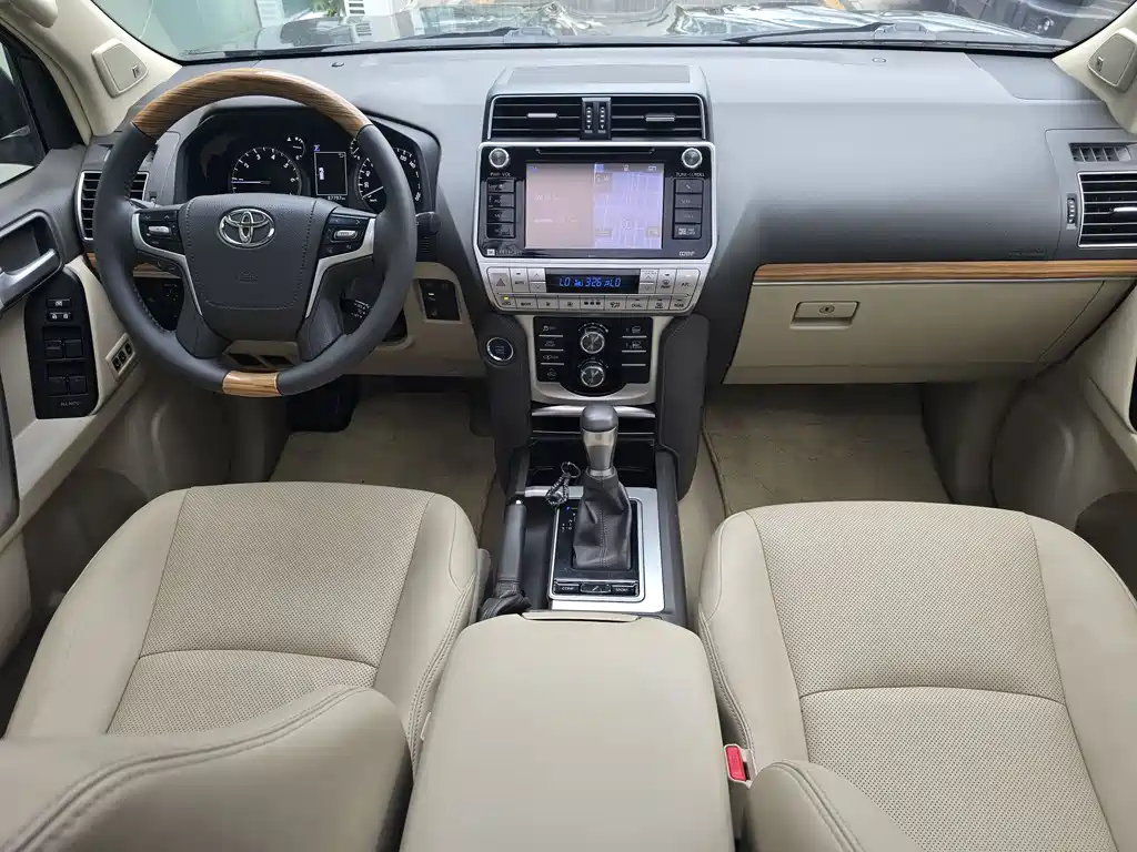 Prado 2018 3.5L Automatic VX NAVI Rear-mounted Spare Tire