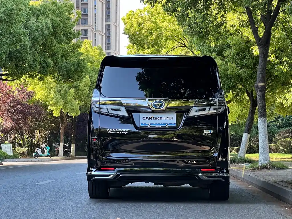 Toyota Vellfire 2019 Hybrid 2.5L HV Premium Edition