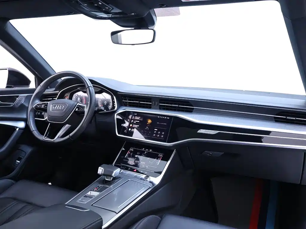 Audi A6L 2025 40 TFSI Luxury Dynamic Edition