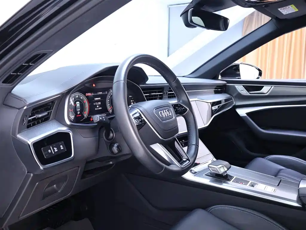 Audi A6L 2025 40 TFSI Luxury Dynamic Edition