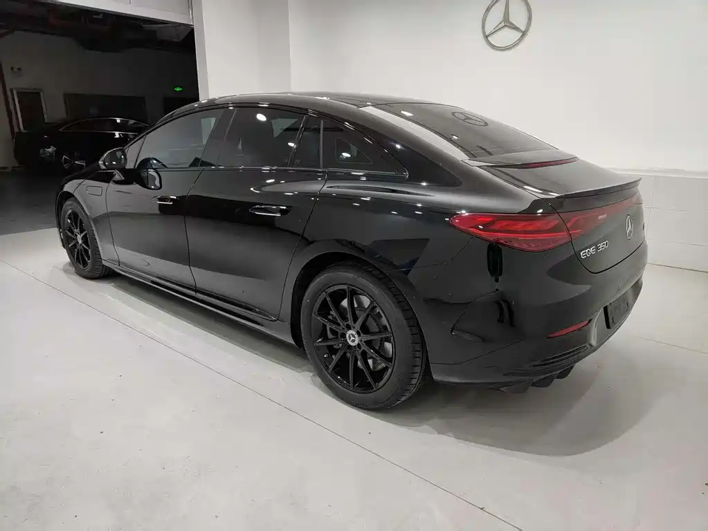 Mercedes-Benz EQE 350 2022