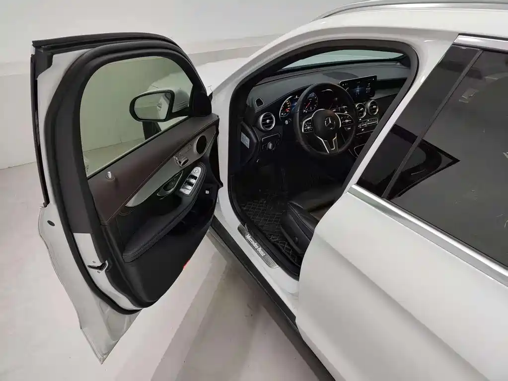 Mercedes-Benz GLC 260 L 4MATIC Sport (2020 Facelift)