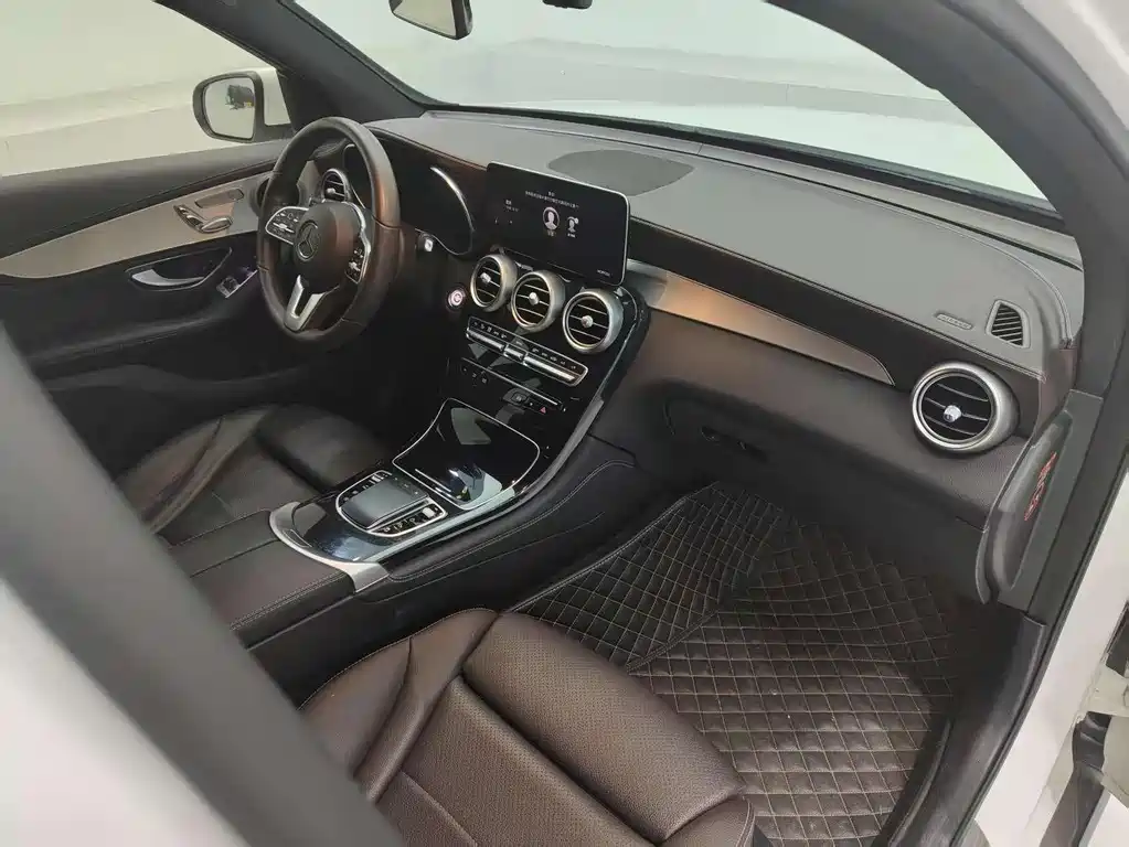 Mercedes-Benz GLC 260 L 4MATIC Sport (2020 Facelift)