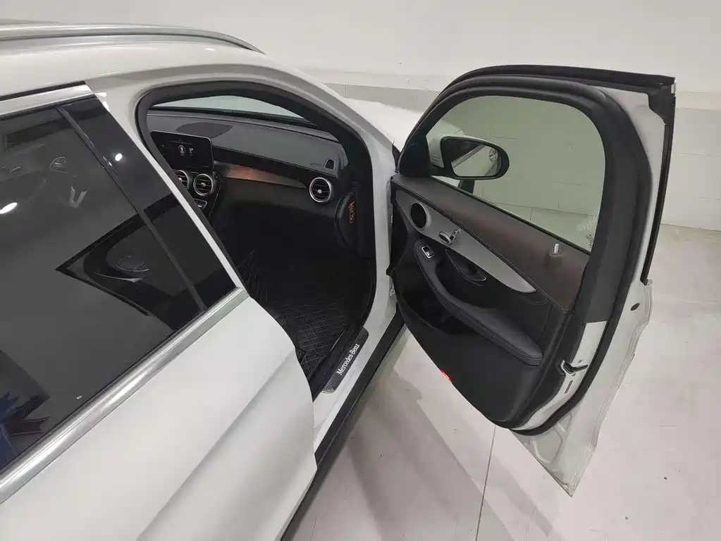 Mercedes-Benz GLC 260 L 4MATIC Sport (2020 Facelift)