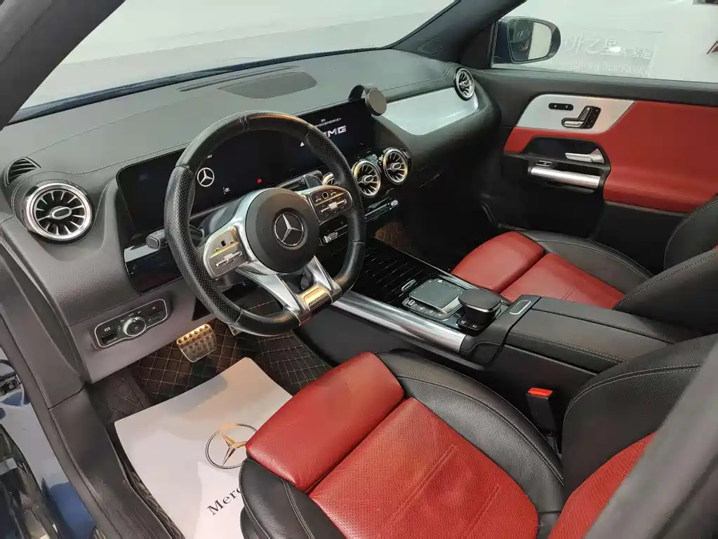 Mercedes-AMG GLA 35 4MATIC 2021