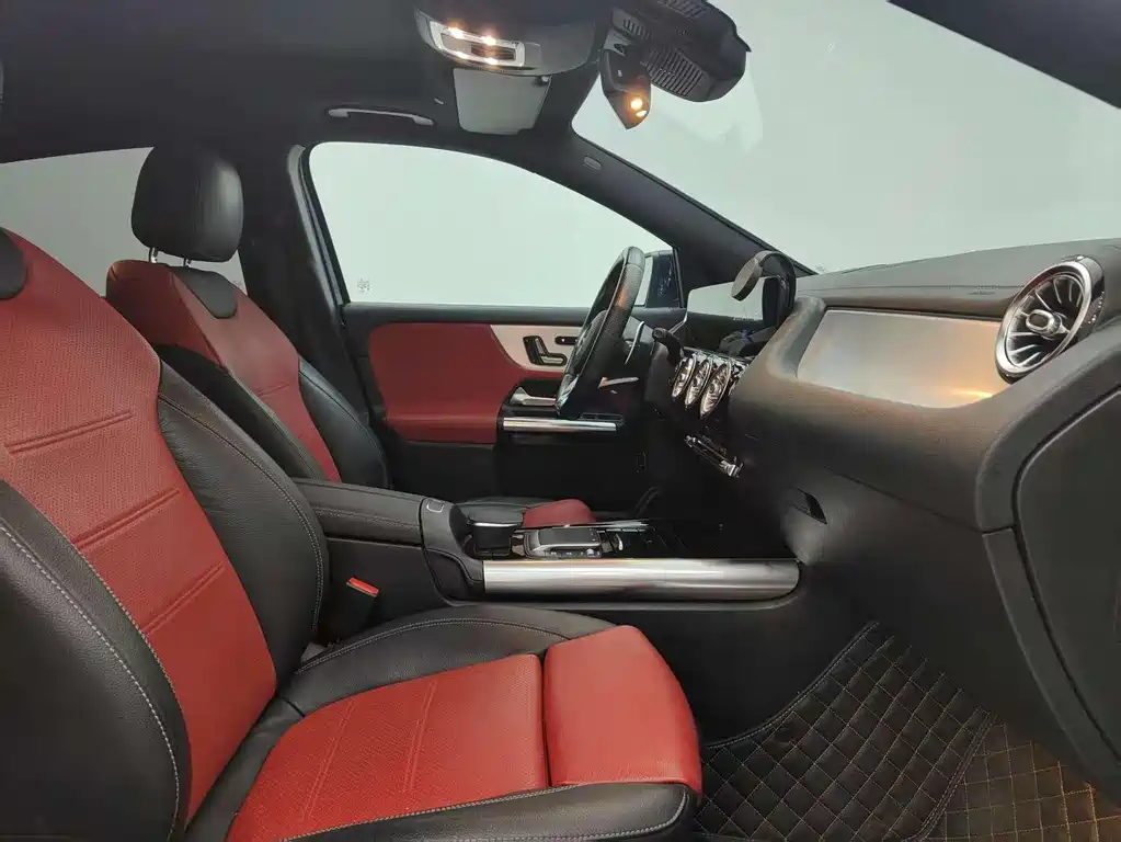 Mercedes-AMG GLA 35 4MATIC 2021