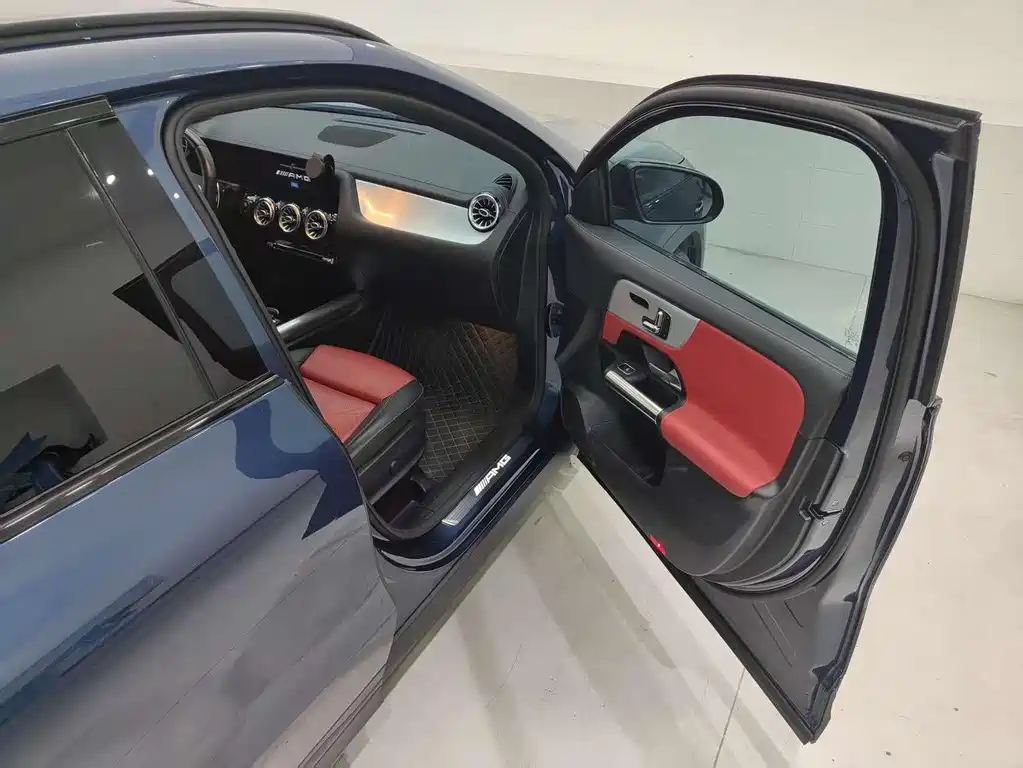Mercedes-AMG GLA 35 4MATIC 2021