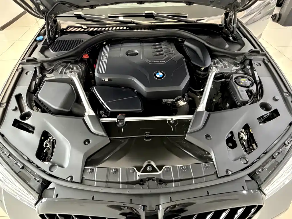 BMW 5 Series Import 2022 Facelift 525i M Sport Package