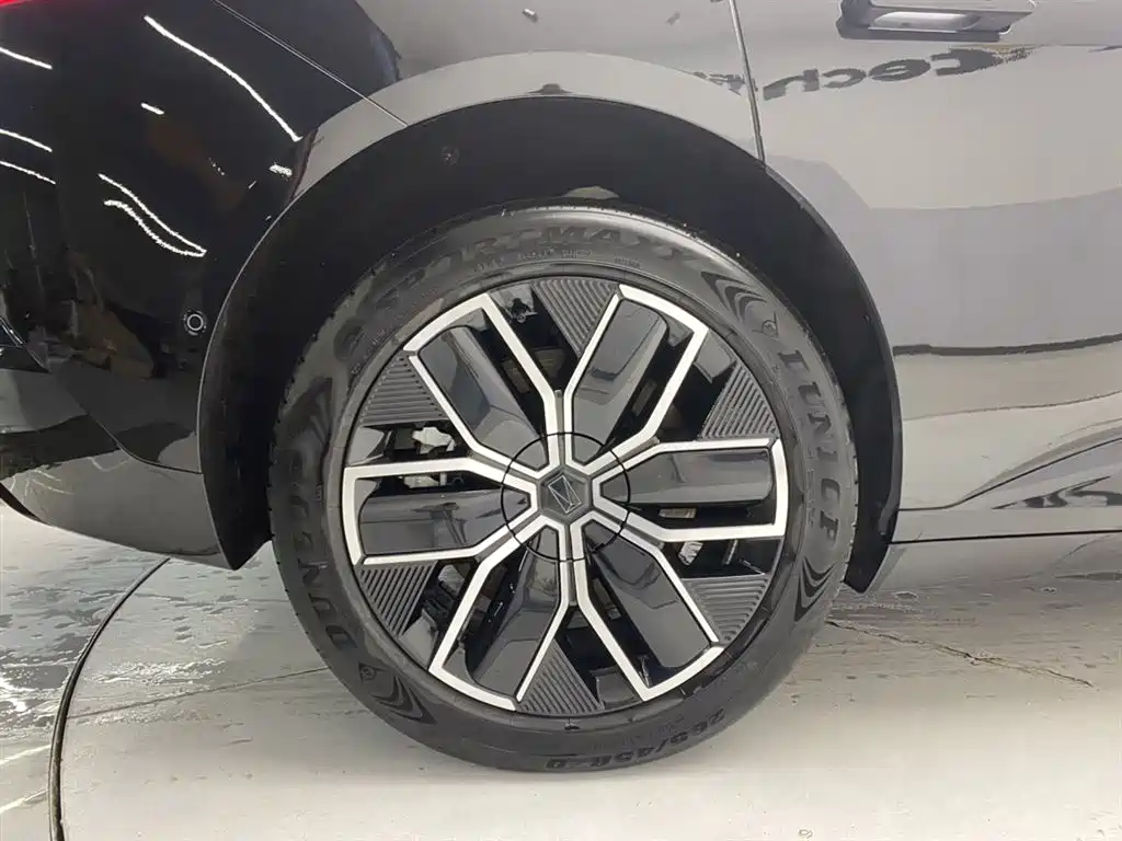 Avatr 12 2025 Ultra AWD BEV