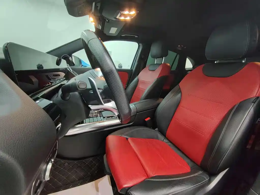Mercedes-AMG GLA 35 4MATIC 2021