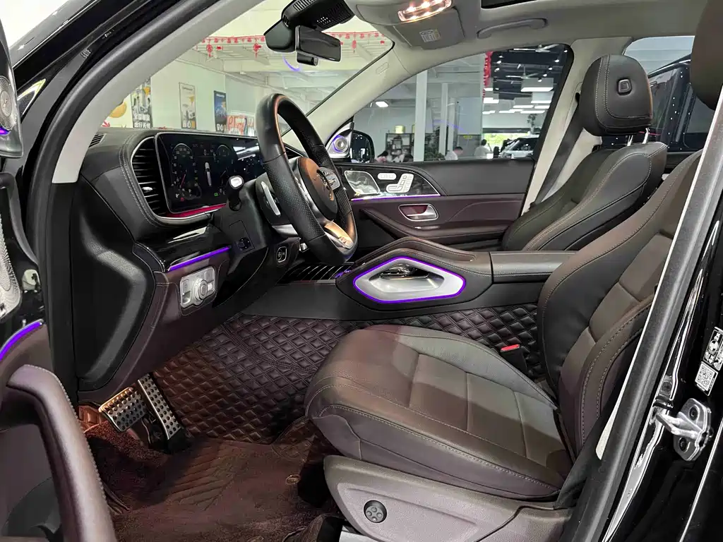 Mercedes-Benz GLS 450 4MATIC 2023