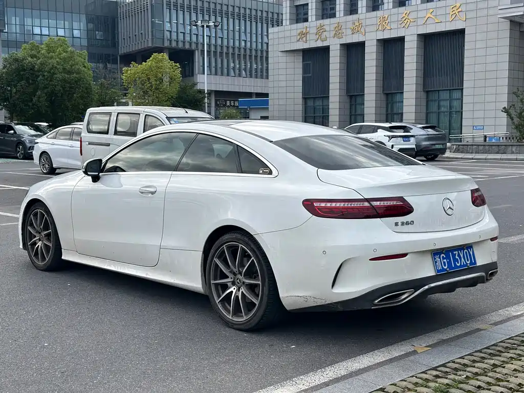 Mercedes-Benz E-Class Coupe E 260 2021
