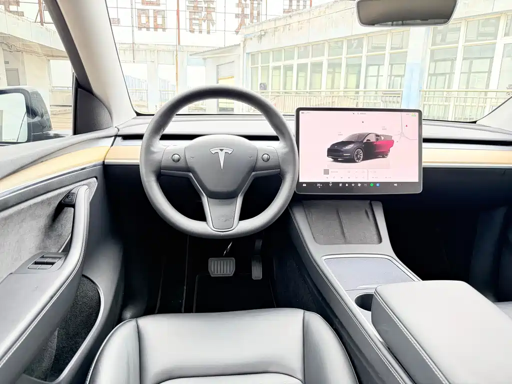 Model Y 2023 Rear-Wheel Drive