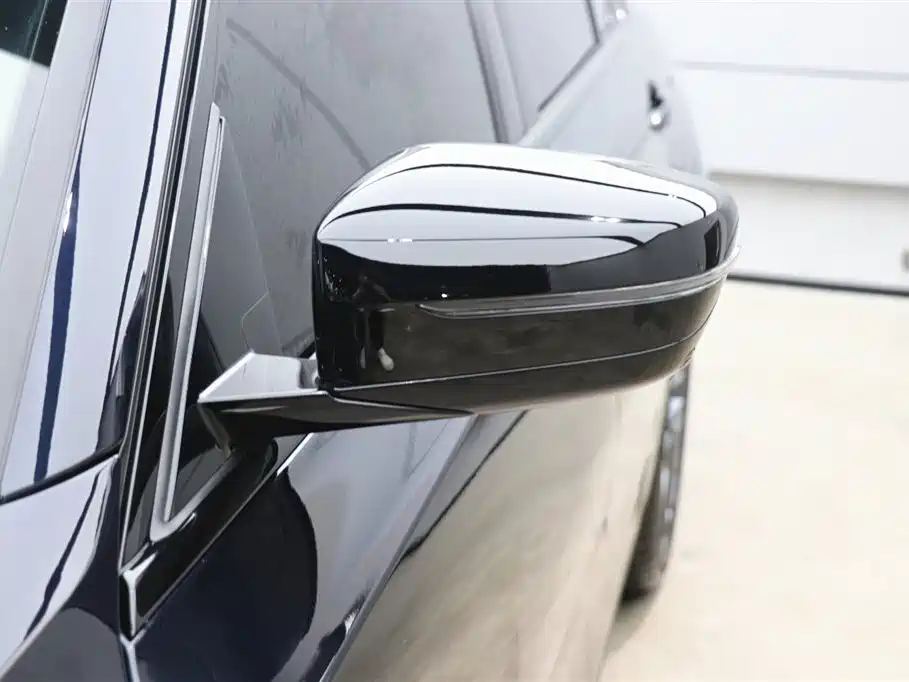 BMW 3 Series 2025 330Li M Sport Night Edition