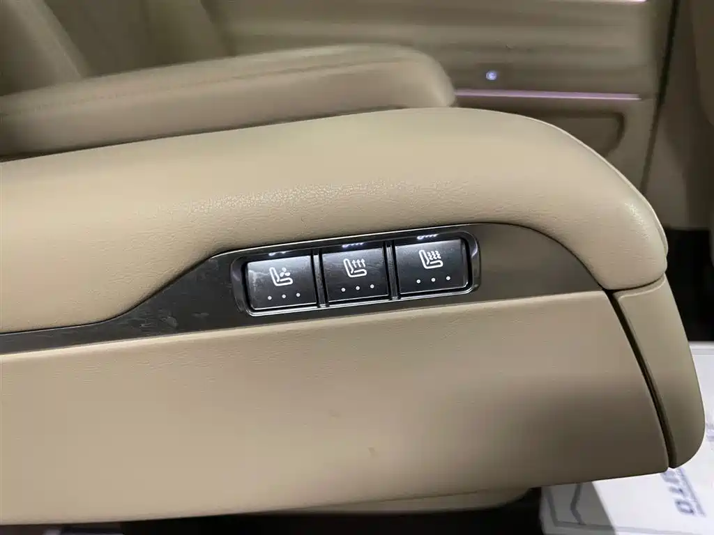 AITO M9 2024 Extended Range Max 42kWh 6-Seater