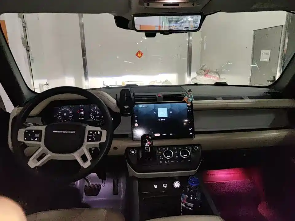 Land Rover Defender 2020 110 P400 HSE