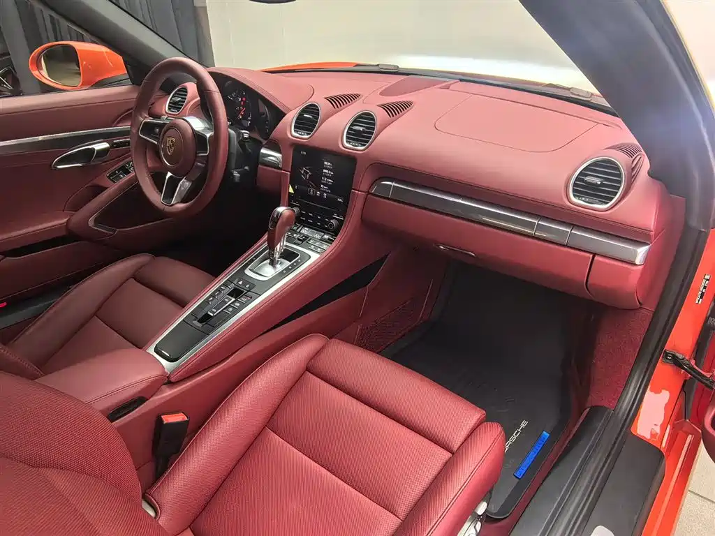 Porsche 718 Boxster 2.0T 2022
