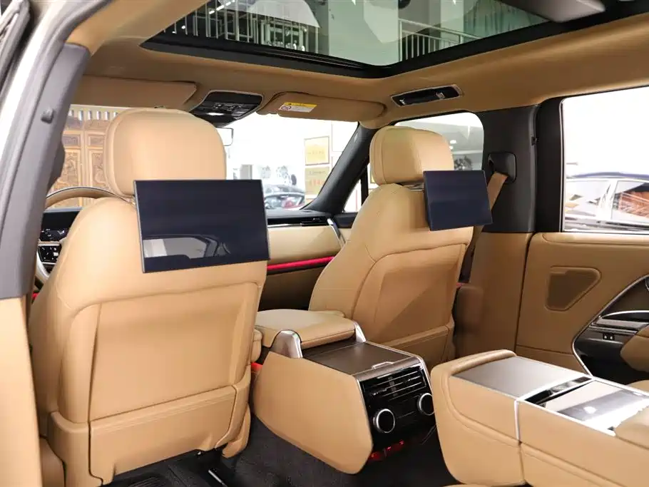 Range Rover 2025 3.0 L6 400PS Autobiography LWB