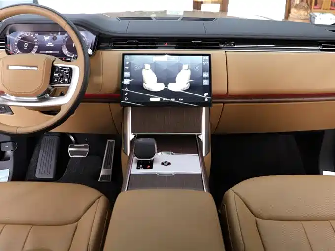 Range Rover 2025 3.0 L6 400PS Autobiography LWB