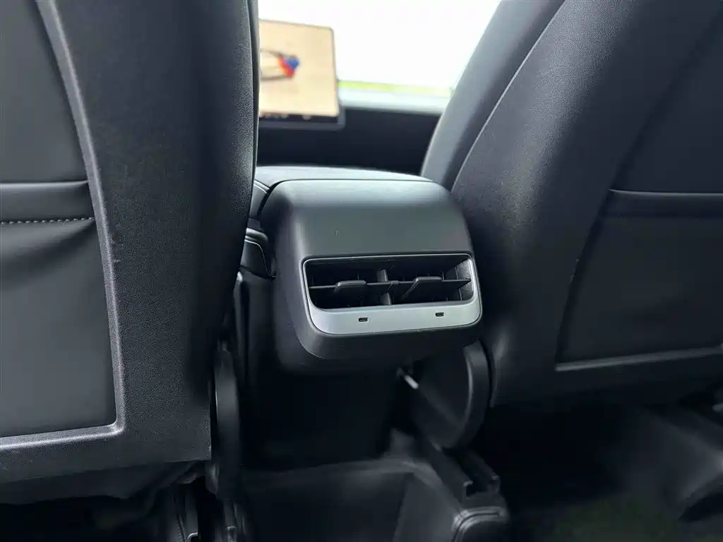 Tesla Model Y 2022 Long Range AWD (facelift)