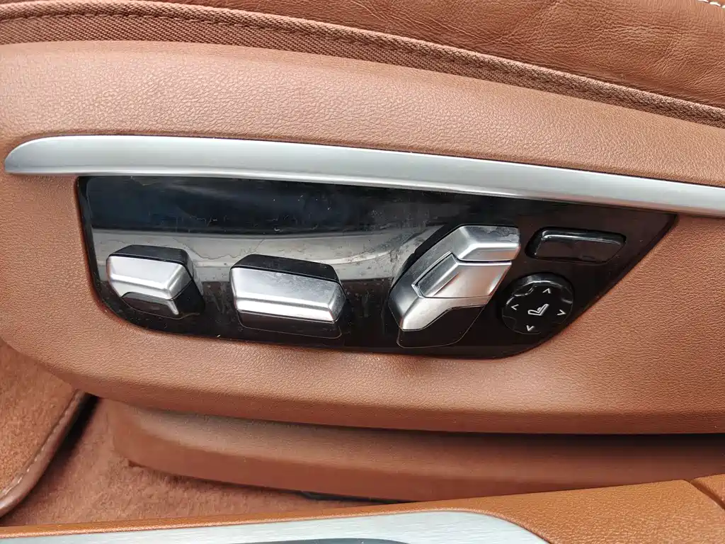 BMW 7 Series 2019 740Li xDrive Executive M Sport Package