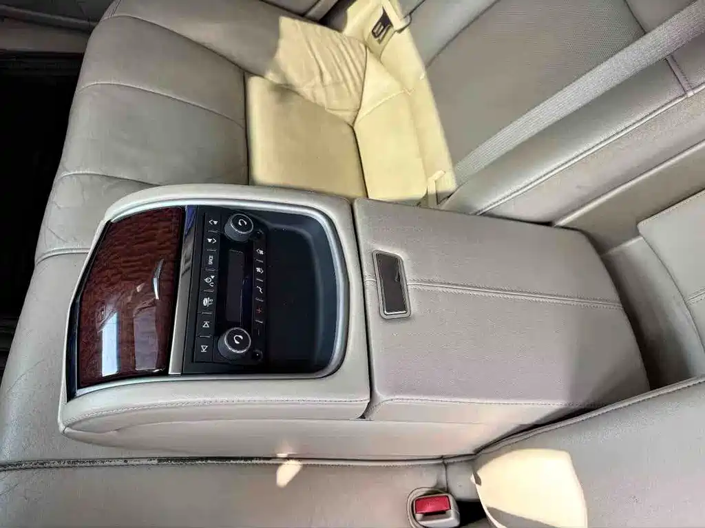 Cadillac SLS 2011 2.0T Elite