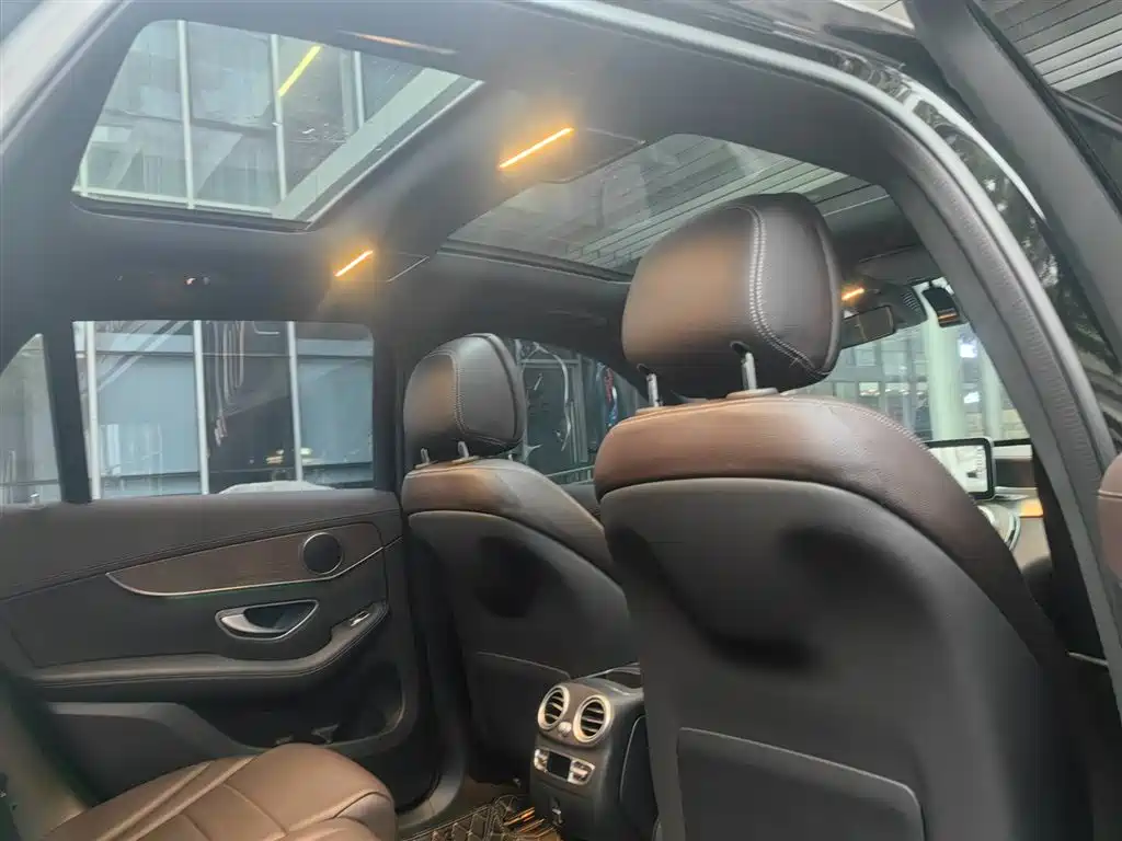 Mercedes-Benz GLC 2022 GLC 260 L 4MATIC Luxury Edition