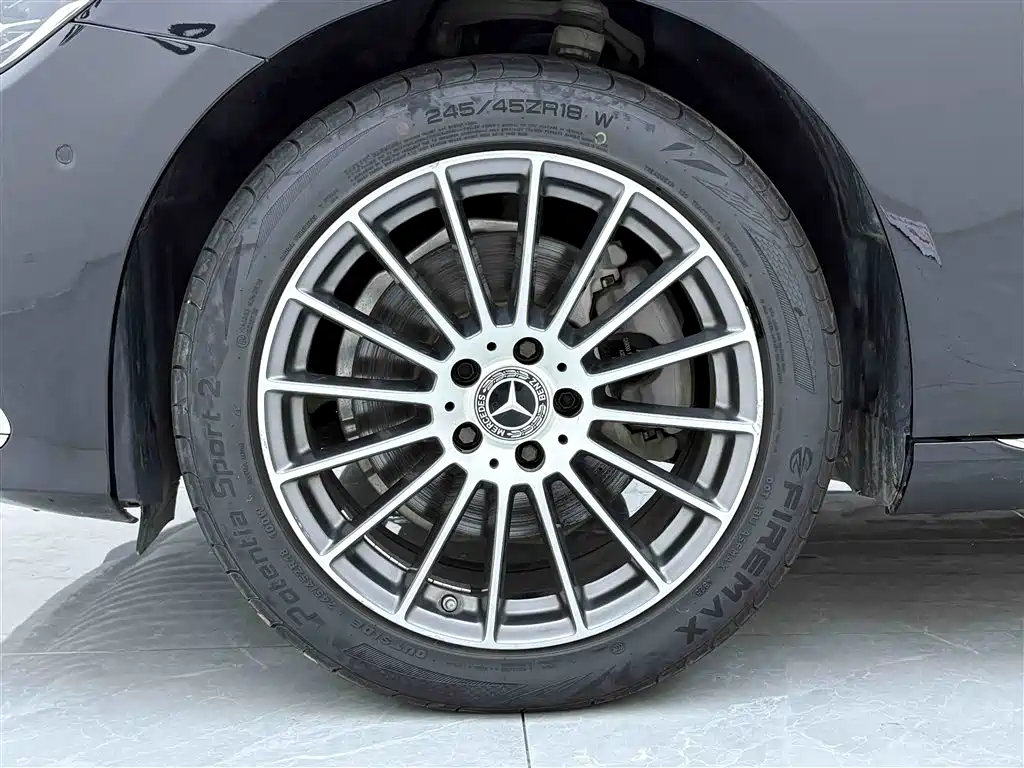Mercedes-Benz E 260 L 2021