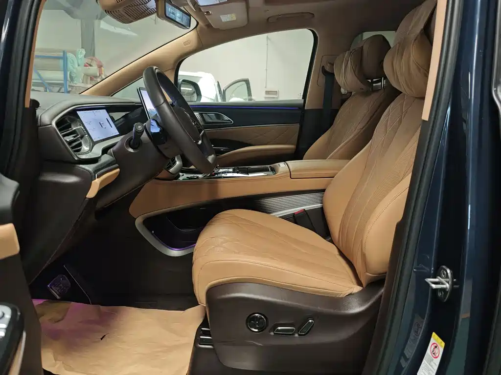 Denza D9 2025 DM-i Intelligent Driving Edition 1020 AWD Flagship