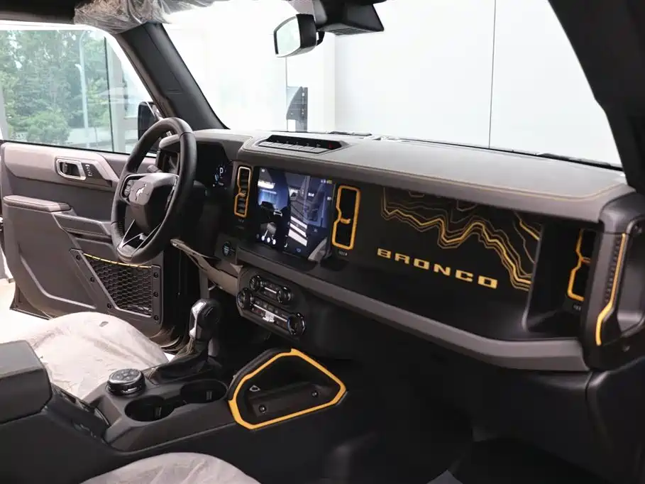 Ford Bronco 2024 2.3T Badlands