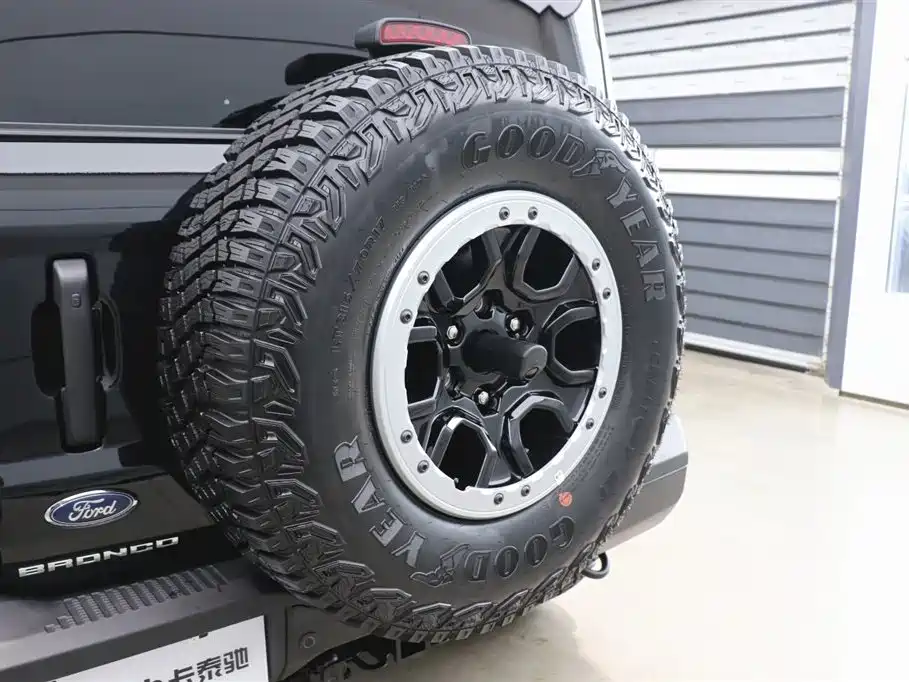 Ford Bronco 2024 2.3T Badlands