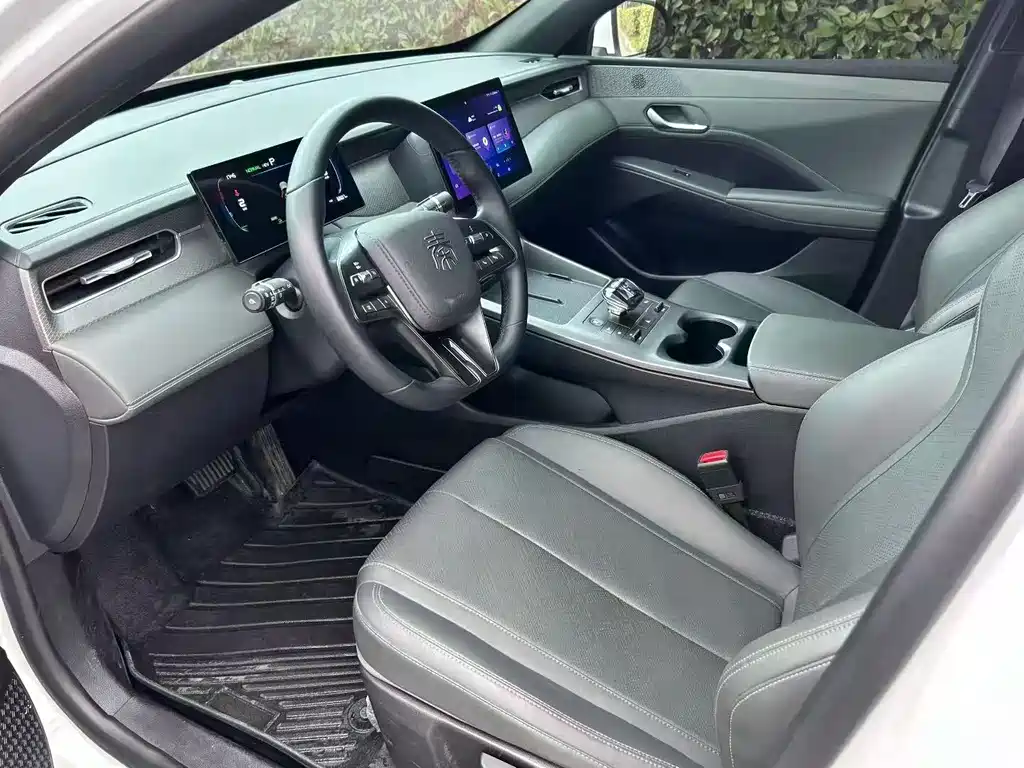 BYD Qin PLUS 2025 DM-i Intelligent Driving Edition 55KM Leading Edition