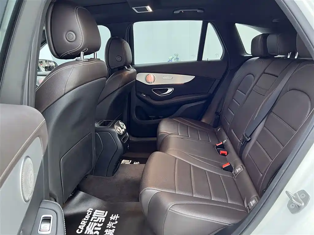 Mercedes-Benz GLC 260 L 4MATIC Dynamic