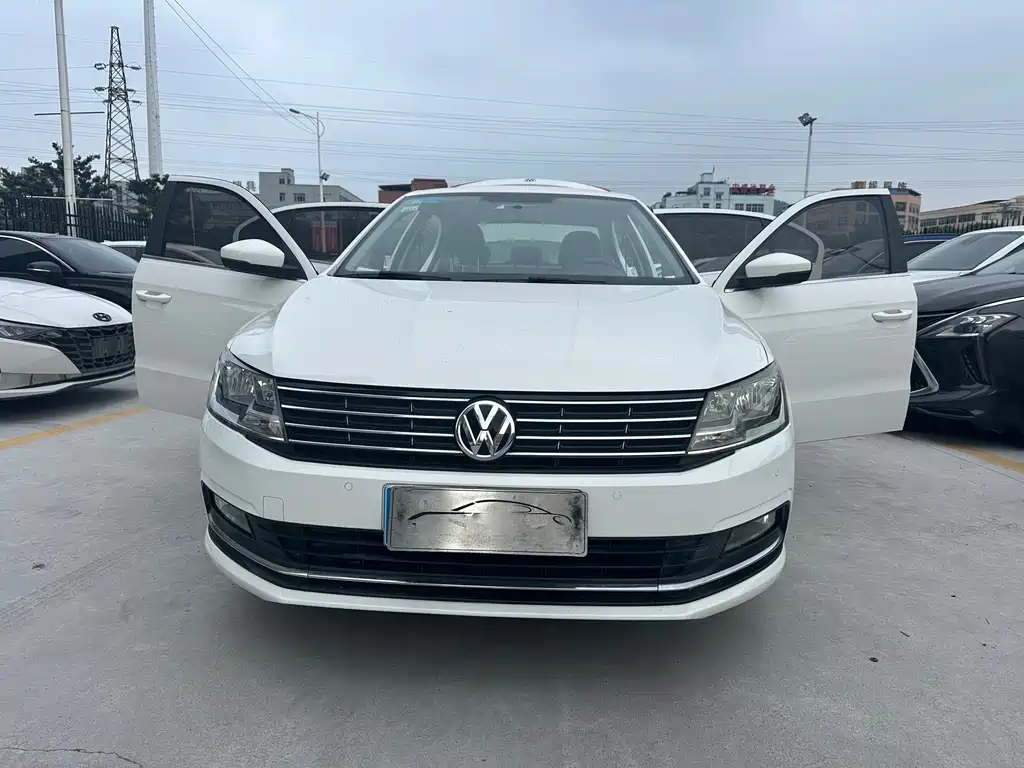 Volkswagen Lavida 2017 1.6L Automatic Comfort