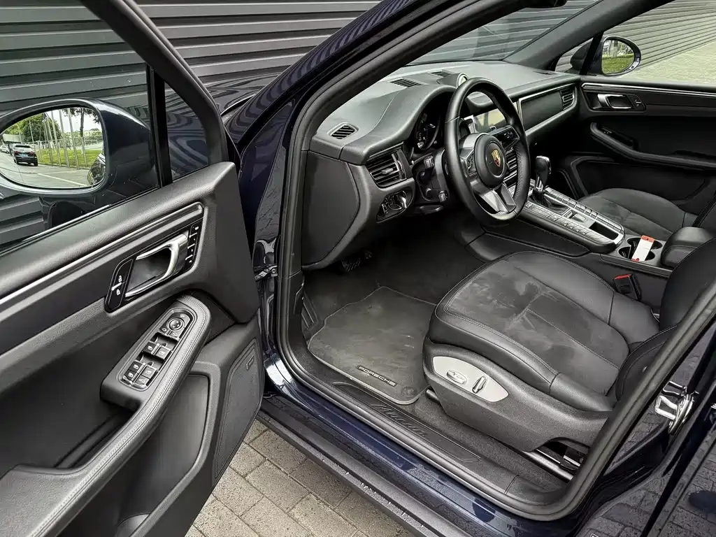 Macan 2020 2.0T