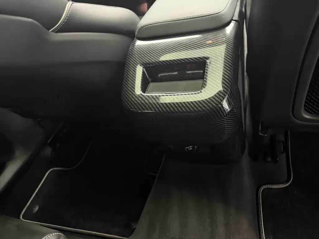 Volvo XC60 2019 T5 AWD Zhiyuan Sport Edition China V