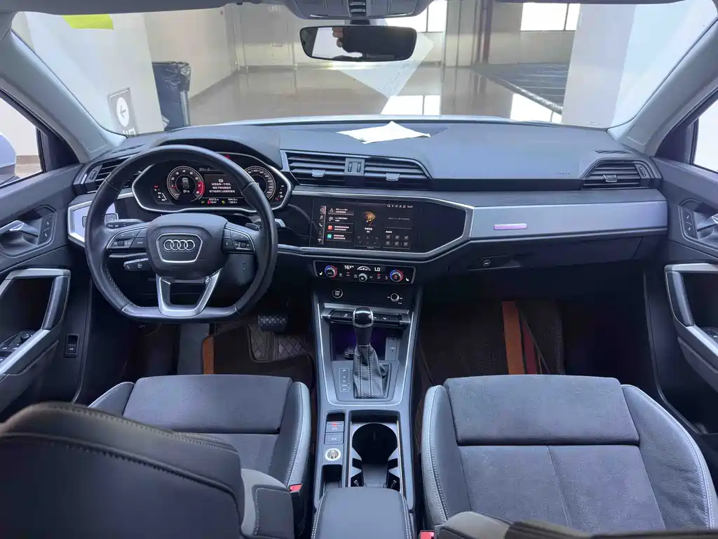 Audi Q3 2022 35 TFSI Sporty Dynamic Edition