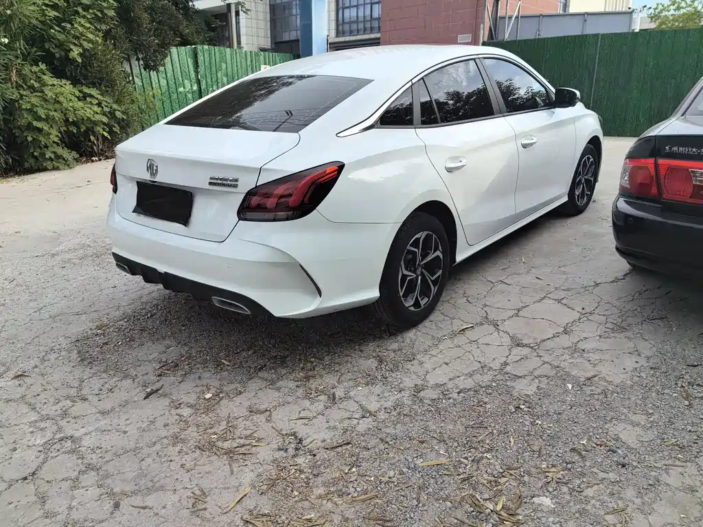MG5 2021 180DVVT CVT Youth Fashion Edition