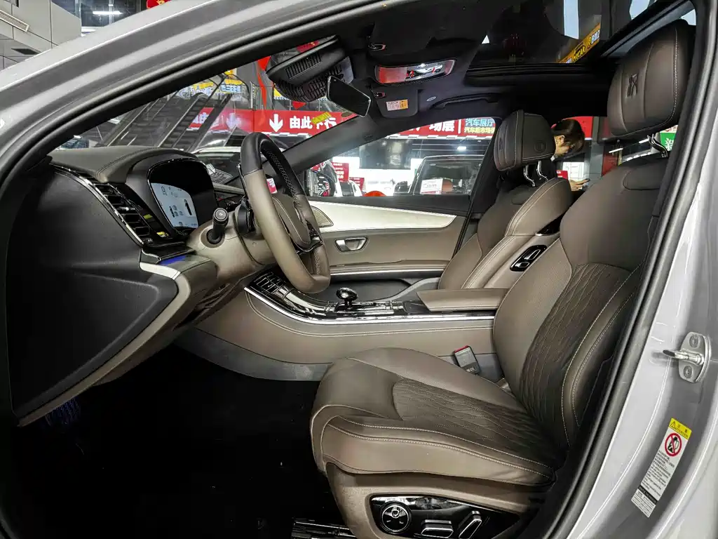 BYD Han 2025 DM-i 125km Premium