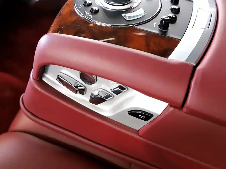 Rolls-Royce Ghost 2010 6.6T