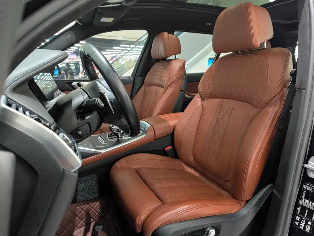 BMW X7 2021 xDrive40i Excellence M Sport Package