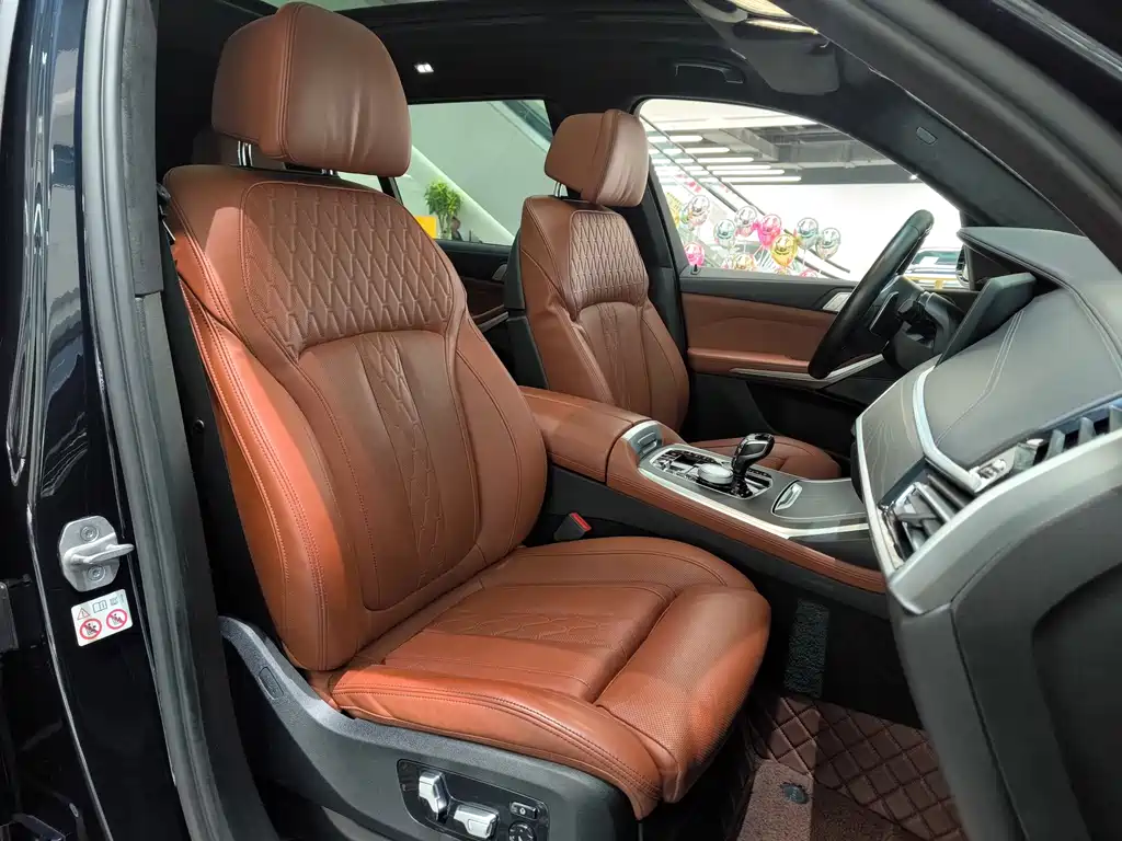 BMW X7 2021 xDrive40i Excellence M Sport Package